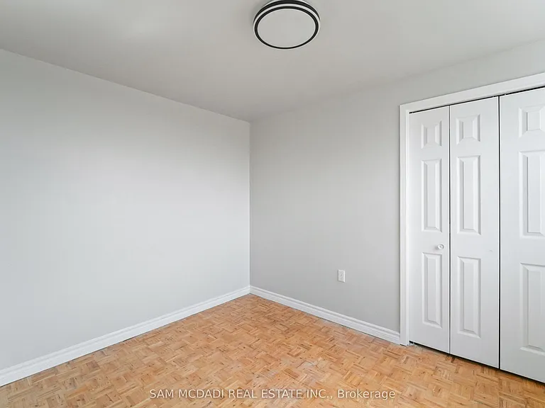 62 Spencer St E #202 — Photo 9