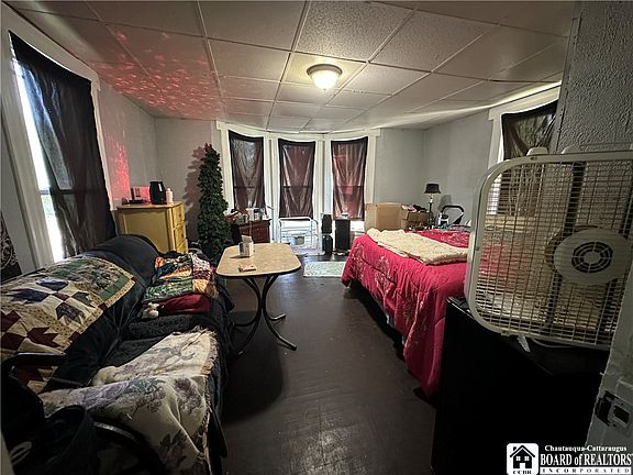 3rd image of 51 Fairmount Ave