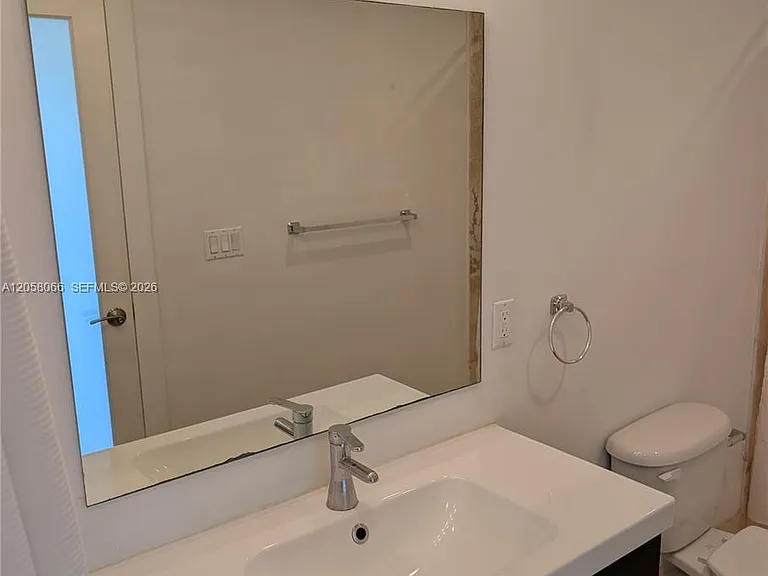 934 Michigan Ave #309 — Photo 12