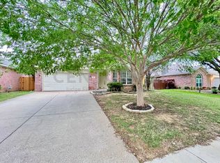 2817 San Felipe Dr, Denton, TX 76210