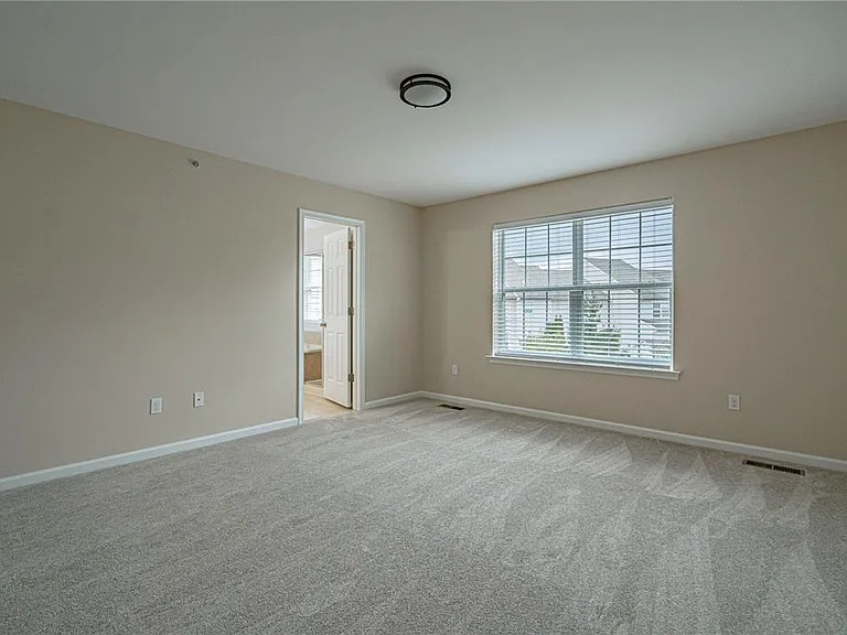 253 Milkweed Dr — Photo 18