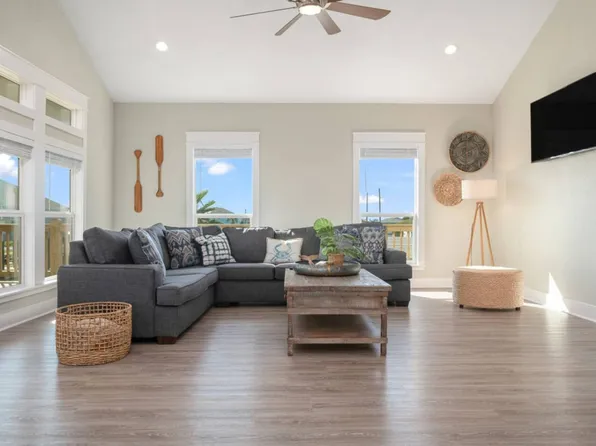 1973 Avenue H #Id1223251p, Pt Bolivar, TX 77650