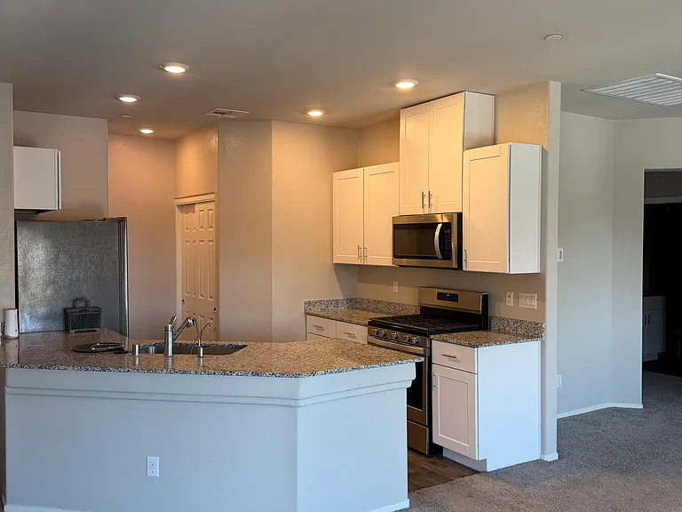7515 Emerald Stars Ave #101 — Photo 18