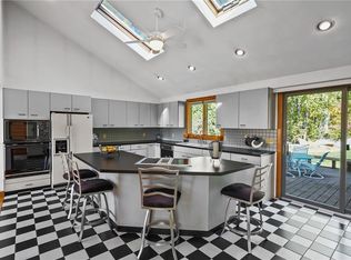 303 Morris St, Cumberland, RI 02864