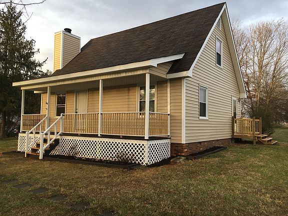 4th image of 127 Fieldale Dr
