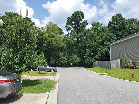 4th image of 517 Eastfair Dr