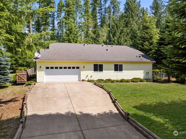 110 N Fairway Drive W, Hoodsport, WA 98548