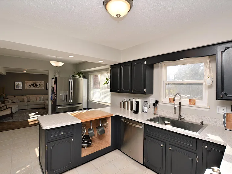 42215 Ladywood Dr — Photo 19