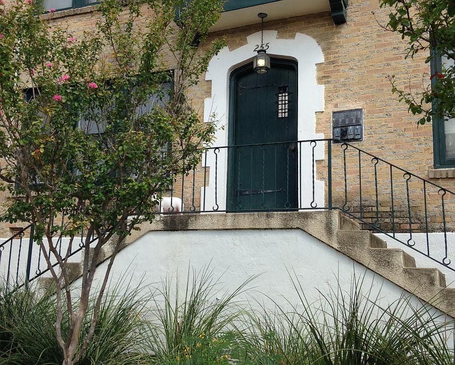 1st image of 255 E Kings Hwy #5