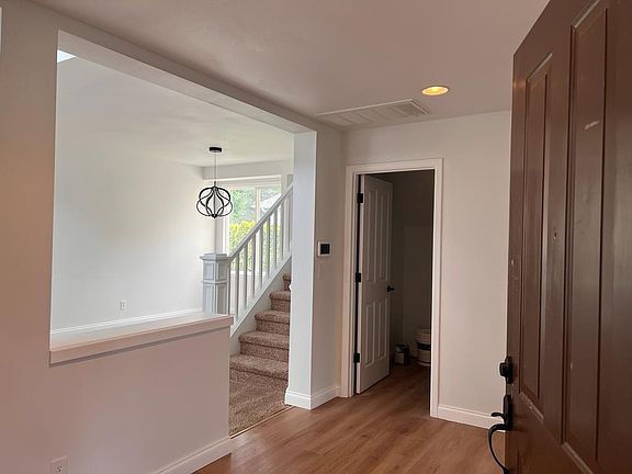4th image of 24255 SE 1st Pl