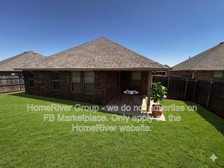 12732 NW 137th St — Photo 15