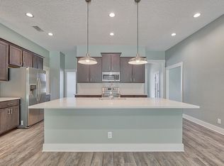 1099 Southern Hills Dr, Orange Park, FL 32065