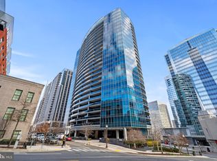 1881 N Nash St #PENTHOUSE 10, Arlington, VA 22209