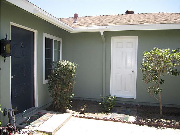 3rd image of 17212 Parkvalle Ave