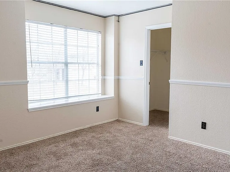 1608 Diana Dr — Photo 27
