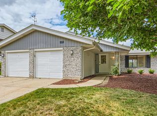 197 Braintree Dr, Bloomingdale, IL 60108