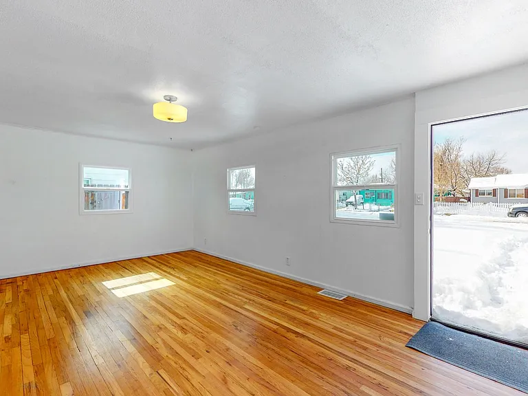 1770 Willow St — Photo 11