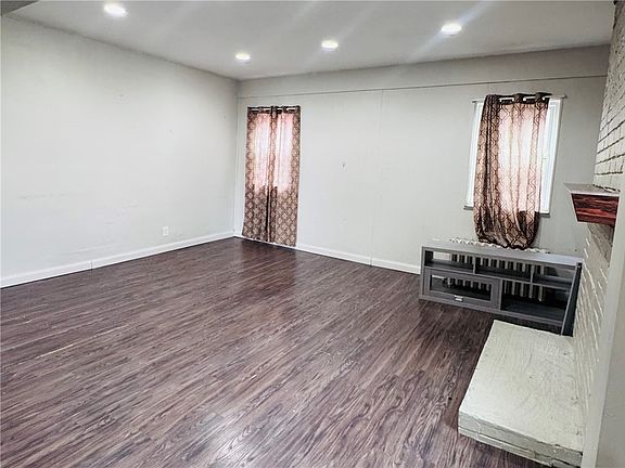 5th image of 1514 5th Ave