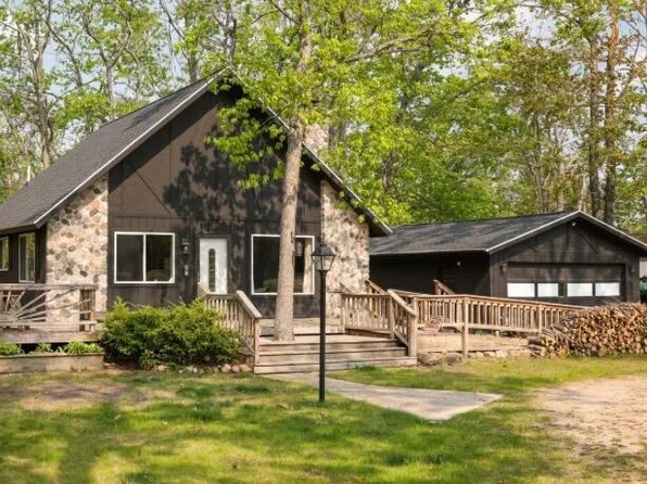 2040 Mary Anne Dr, Lewiston, MI 49756