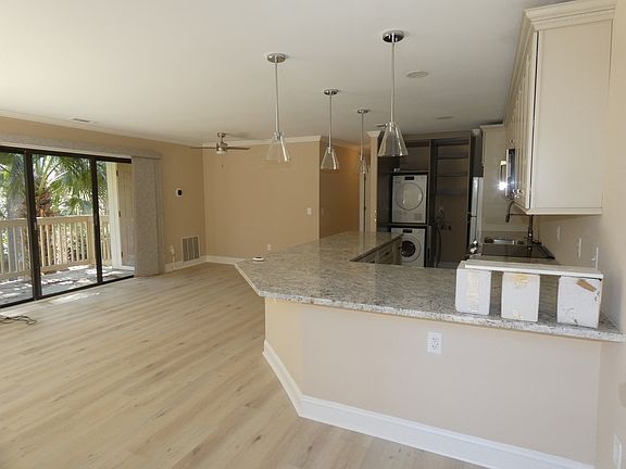 3rd image of 12 Delander Ct #12