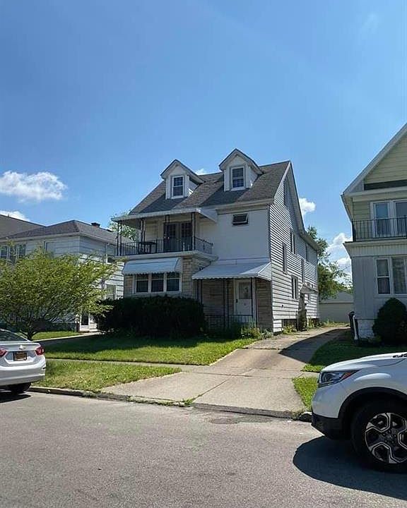 1st image of 27 Lyndale Ave