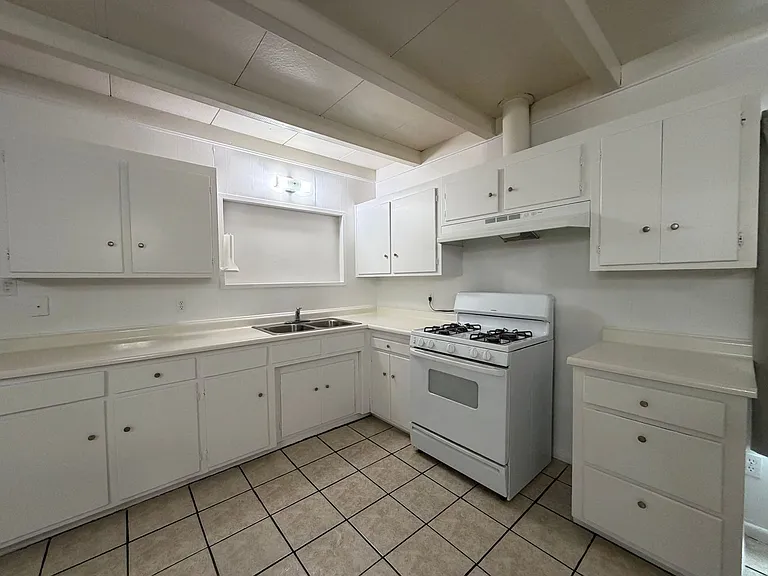 1440 Nancy St — Photo 31