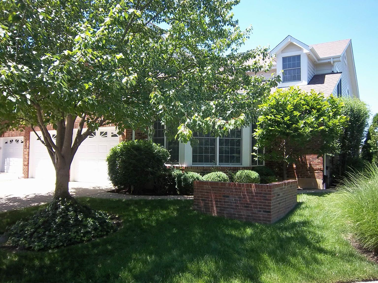 14609 Amberleigh Hill Ct, Chesterfield, MO 63017 Zillow