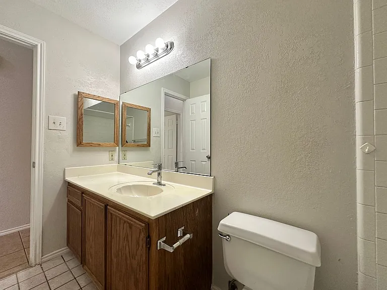 607 Hogan Dr — Photo 24