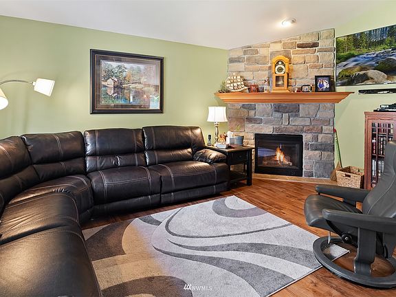 3rd image of 14215 120th Avenue Ct E