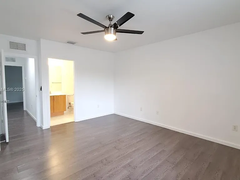 8222 SW 27th St — Photo 5