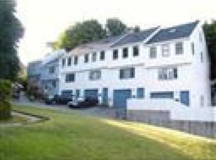 725 Bridge St APT 4, Lowell, MA 01850