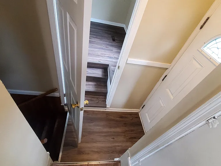520 Burroughs Ave — Photo 34