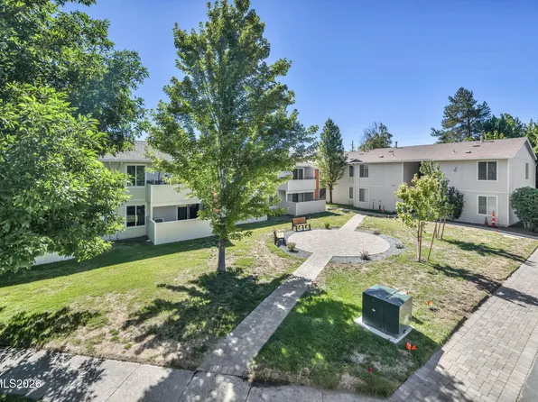 400 S Saliman Rd APT 86, Carson City, NV 89701