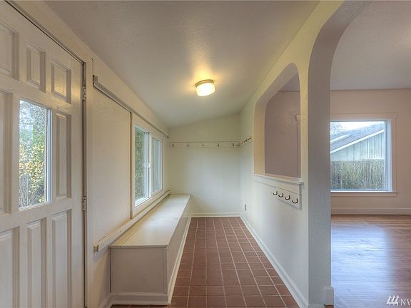 4th image of 1701 Scammell Ave NW