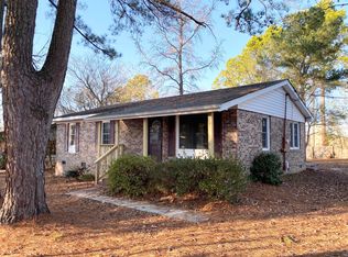 104 Bel Air St, Hamlet, NC 28345