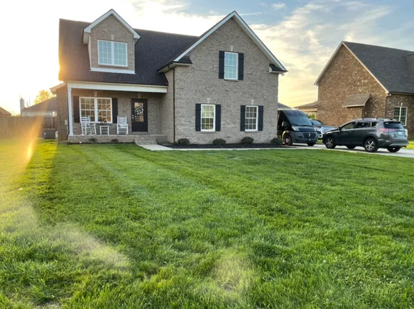 1242 Matheus Dr, Murfreesboro, TN 37128