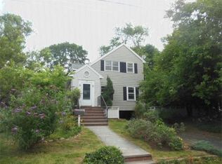 38 Liberty Ave, Lexington, MA 02420