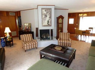 1826 Indian Dr, Enid, OK 73703