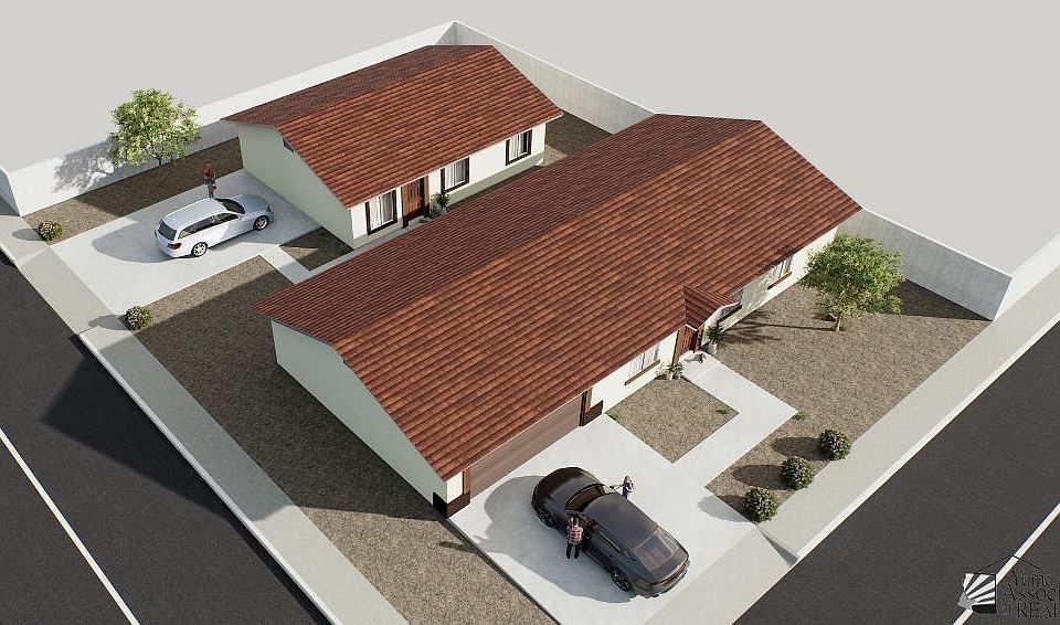 1st image of 605 W 11th St