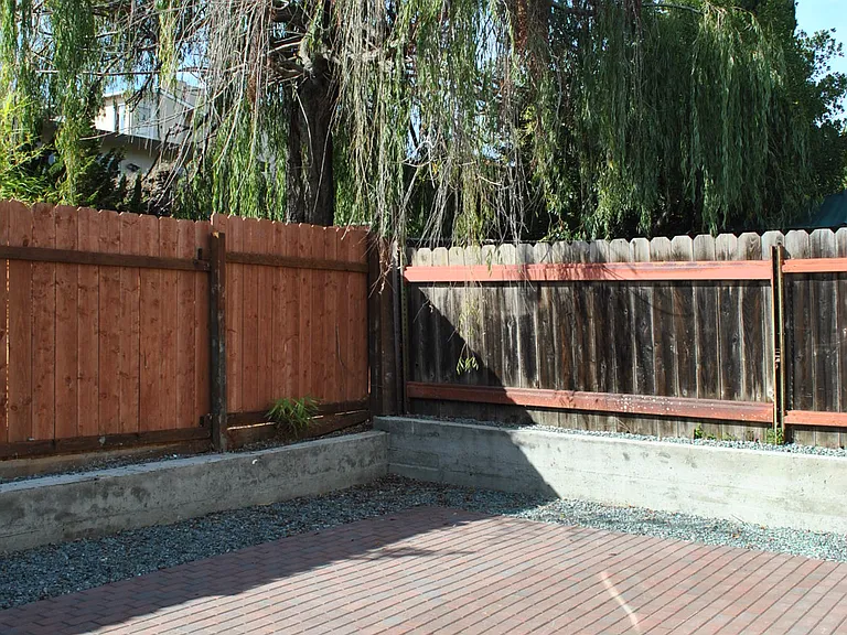 21385 Locust St #1 — Photo 21