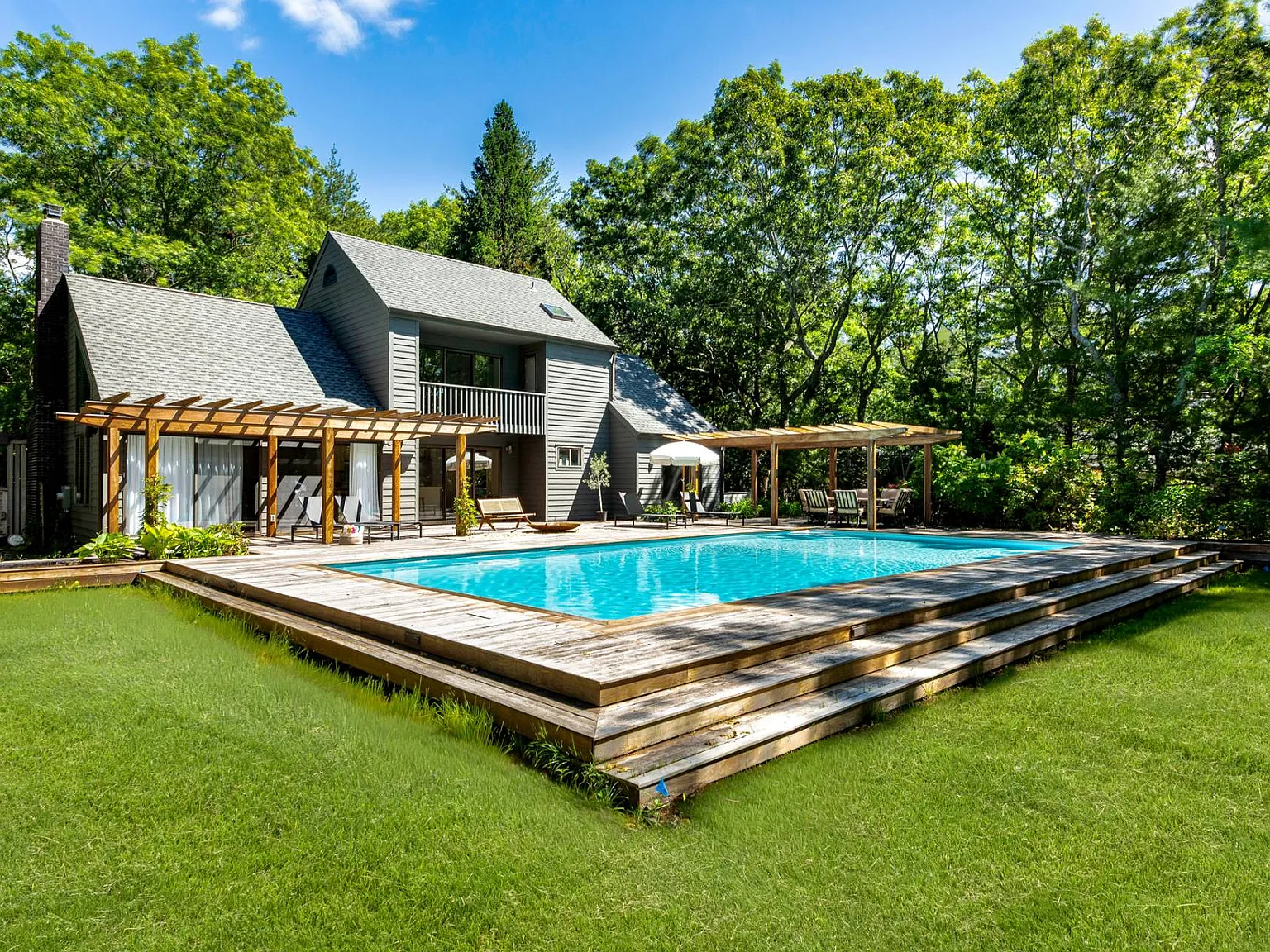 Pool Days, Beach Mornings, Hamptons Nights — Photo 1