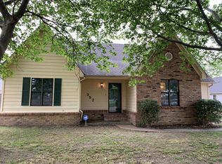 392 Colonial Dr, Marion, AR 72364
