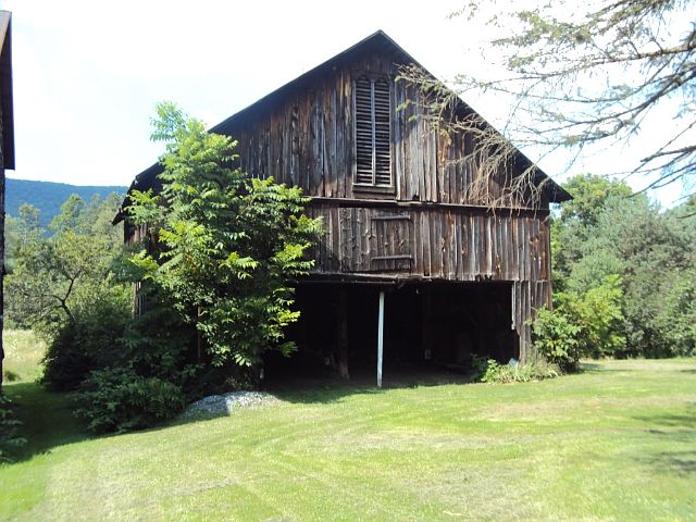 2nd image of 19 Old Hill Rd