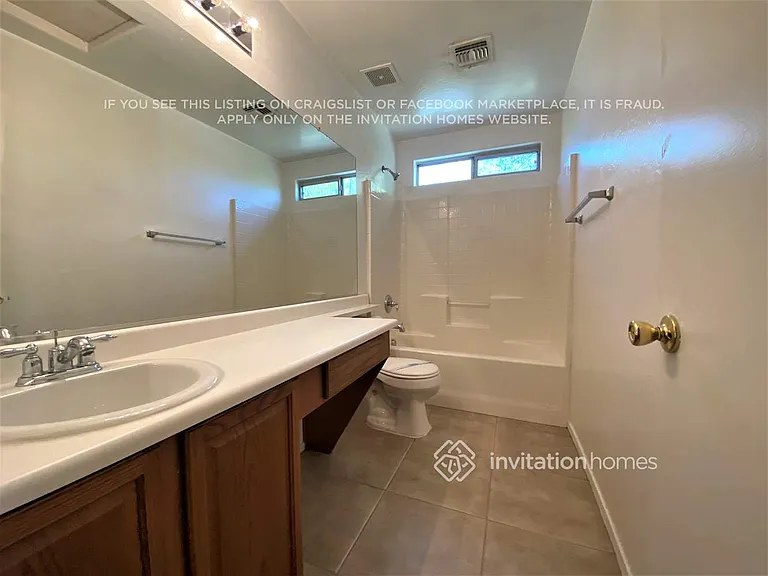 117 N 65th Ln — Photo 11