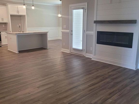 5th image of 7520 Paisley Cir