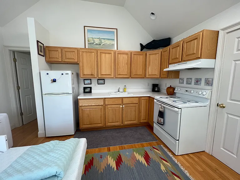 141 Middle Beach Rd — Photo 2
