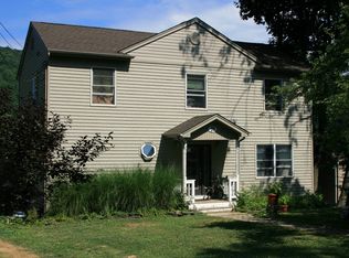 29 Pinecliff Lake Dr, West Milford, NJ 07480