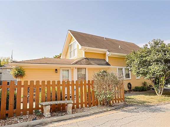 5th image of 311 N River Blvd