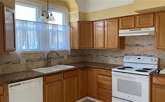 5th image of 4008 Piedmont Dr