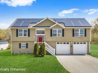 3 Dominique Dr, Webster, MA 01570